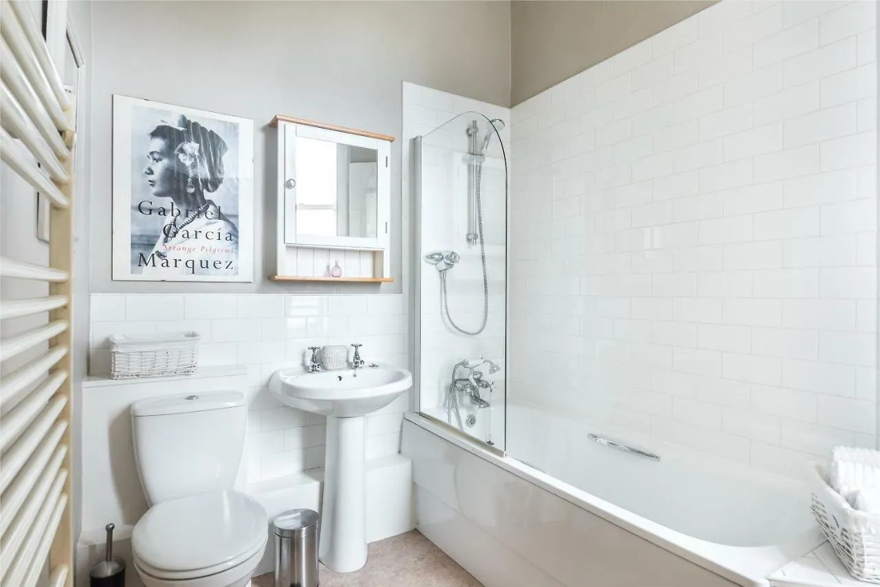Apartment Spacious & Unique City Central 1 Bed With Wifi Edinburgh