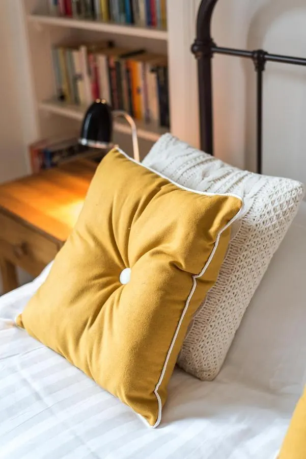 Spacious & Unique City Central 1 Bed With Wifi Edinburgh United Kingdom